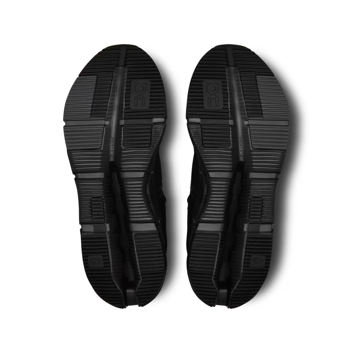 Running Cloudnova 2 — All Black