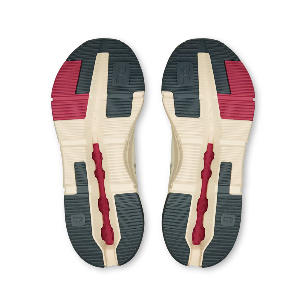 Running Cloudnova 2 — Ivory Grenadine